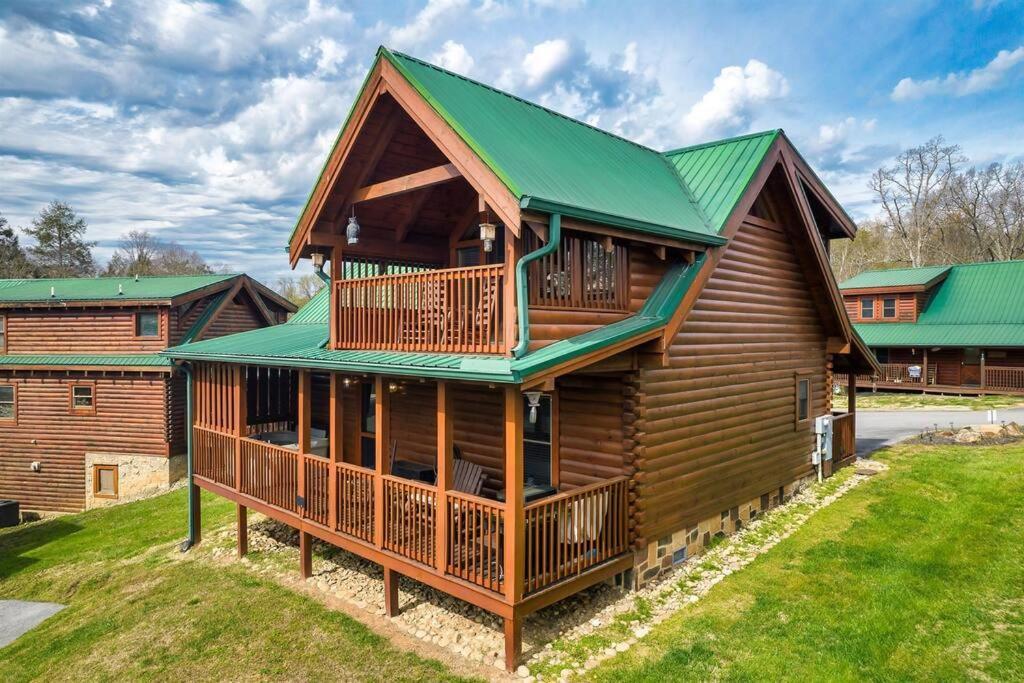 Groot'S Place - 5 Min To Main Parkway!! Пиджен Фордж Екстериор снимка